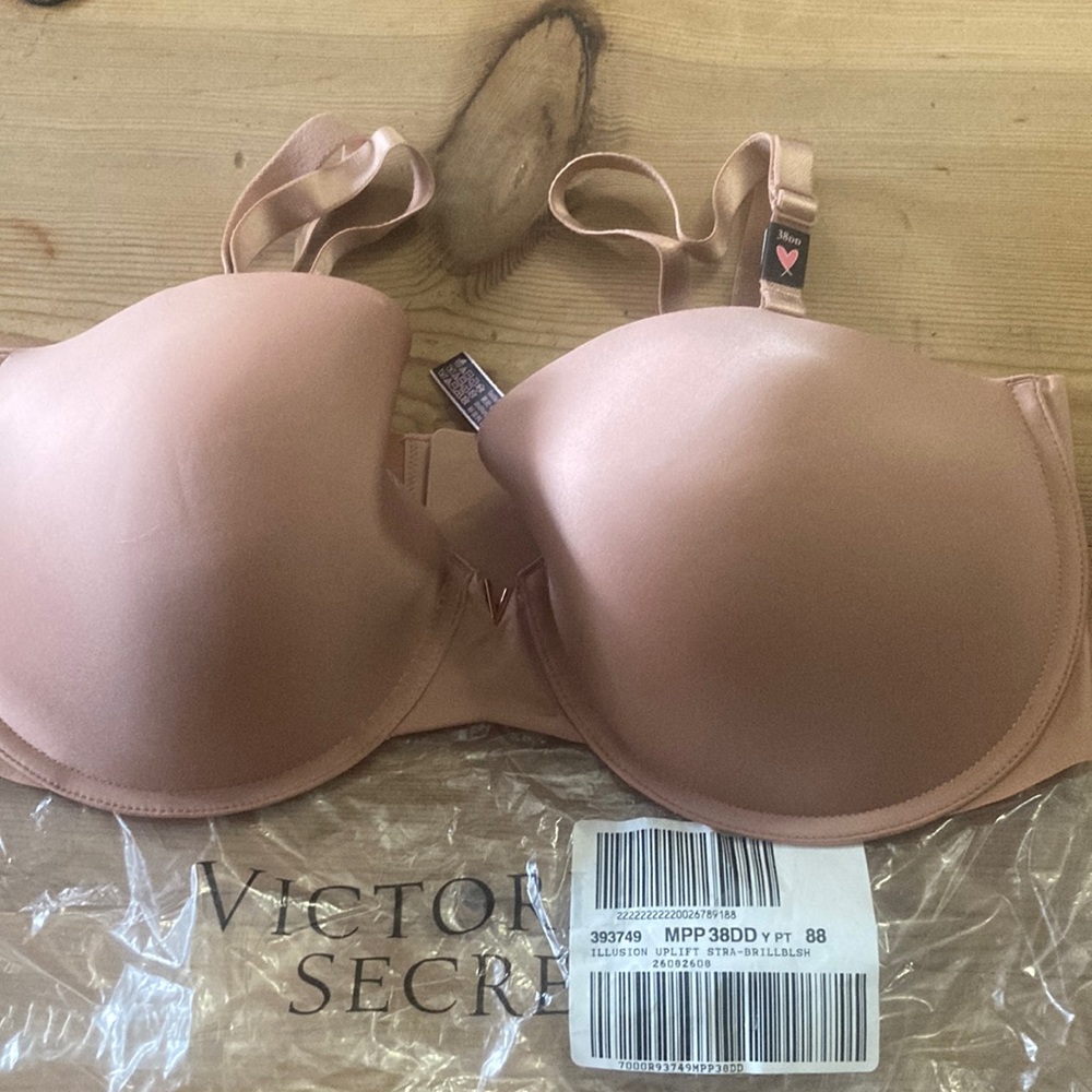 New with tags Victoria Secret bra